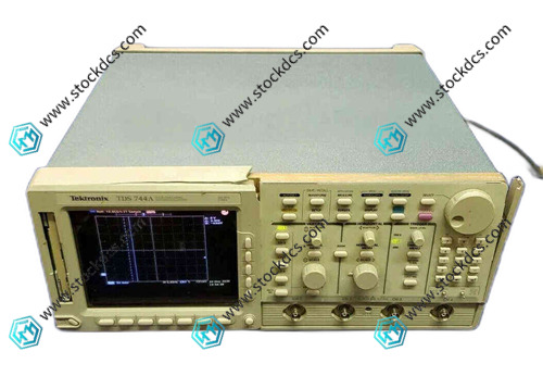 TDS744A oscilloscope